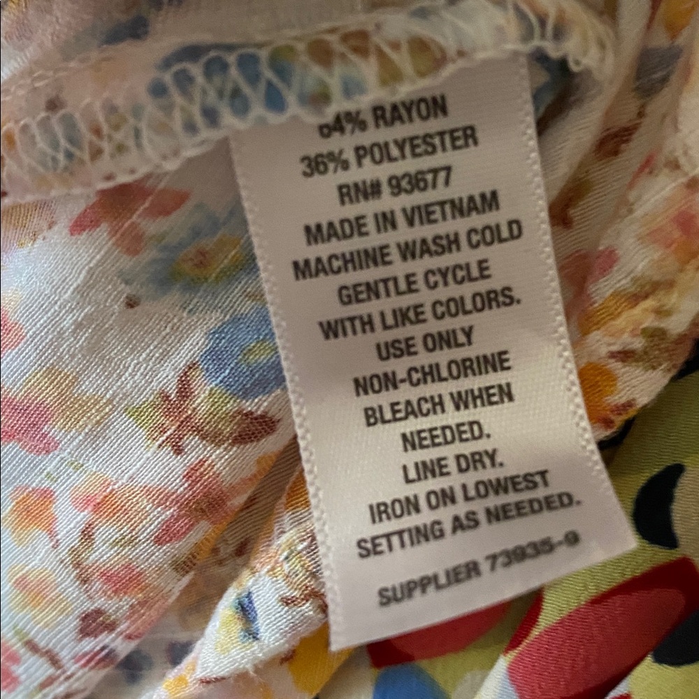 a.n.a Pastel Floral Blouse - Picture 6 of 6